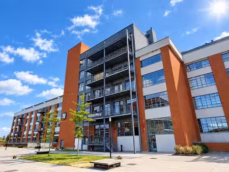 prachtig appartement met dakterras op de gegeerde persils...