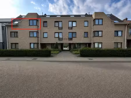 appartement avec 2 chambres  un garage et une terrasse