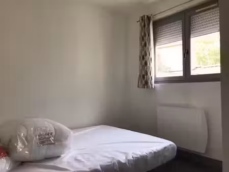 location meublée appartement 2 pièces 25.82 m² à louviers (27400)  562 €