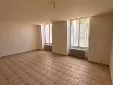 location appartement 2 pièces 72 m² à neuvy-sur-loire (58450)  427 €