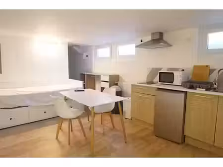 location meublée appartement 1 pièce 19.51 m² à amiens (80000)  520 €