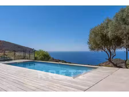 villa de luxe à vendre à calcatoggio