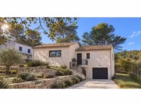 maison neuve à la roque d'antheron avec permis de construire valide