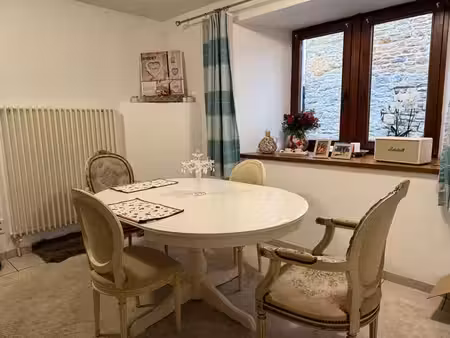 appartement 1 ch. à assesse  cachet assuré