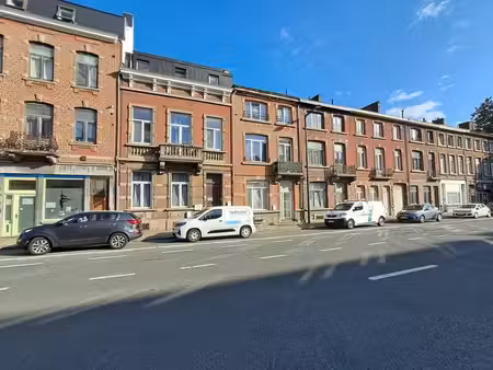 appartement 2 chambres avec cour et cave