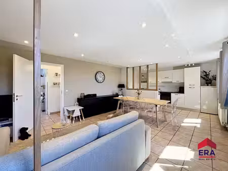 bel appartement 2 ch avec balcon situé à faulx-les-tombes