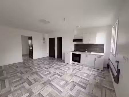 location appartement 2 pièces à saint-laurent-médoc (33112)  500 €