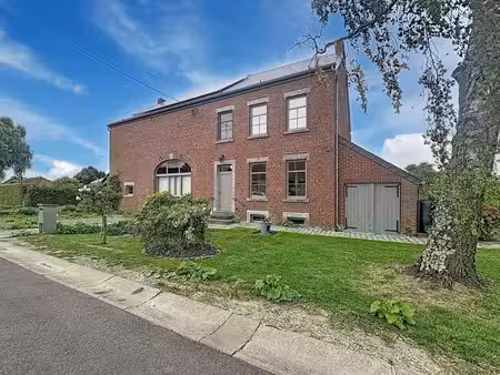 superbe villa 4 façades au grand potentiel à leuze (eghezée)