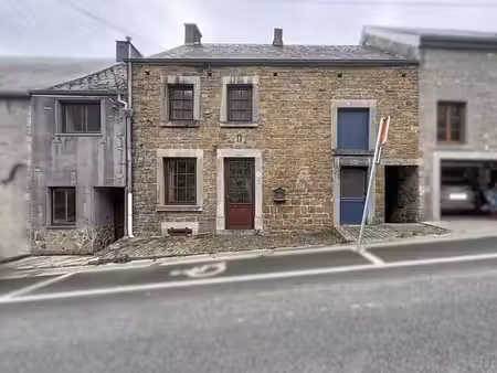 spontin : maison 5 chambres à fort potentiel de rénovation