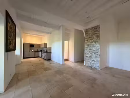 appartement d'exception 4 pièces avec jardin et piscine ~100 m²