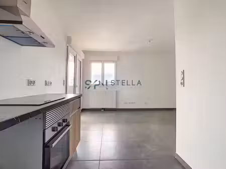 location appartement 1 pièce 29.42 m² à ajaccio (20000)  578 €