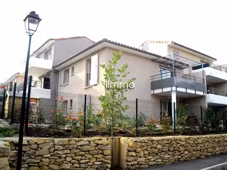 pelissanne - appartement meuble t2 + parking + terrasse - 37.03 m2