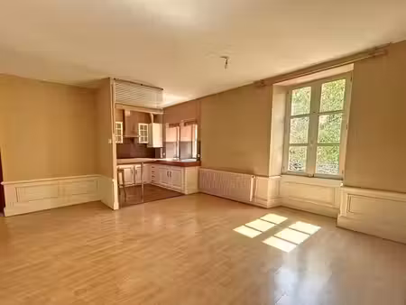 location appartement 3 pièces 70.95 m² à chaumont (52000)  565 €