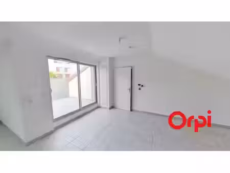 location appartement 1 pièce 28.89 m² à caluire-et-cuire (69300)  650 €