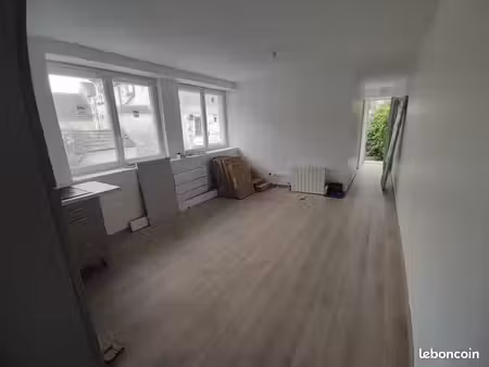 40 m2 refait à neuf rue de paris a 100m de la gare de palaiseau