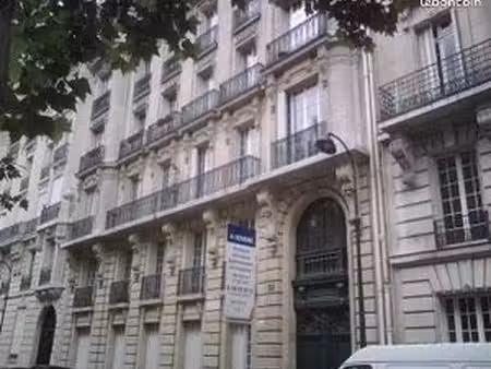 2 pièces rer c henri-martinimmeuble haussmannien
