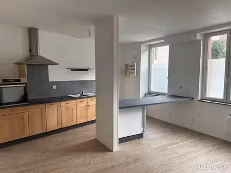 appartement 3 pièces 80 m²
