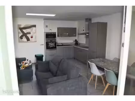 appartement t3 meublé de 67 m² avec terrasse  parking et box