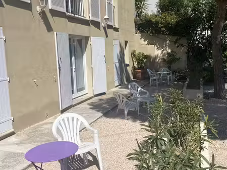 studio 18m2 en rez de terrasse