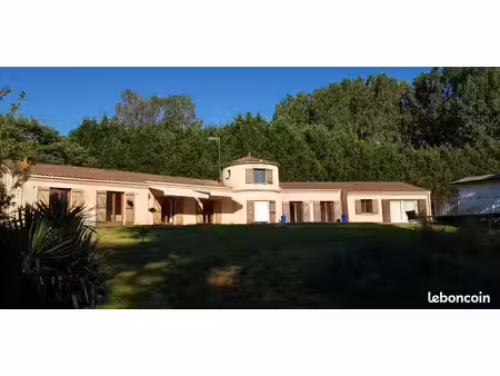 la guest house bylavilla25 location courtes et moyennes durée à noaillan
