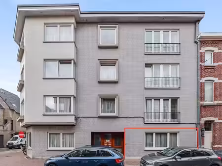 modern gelijkvloers appartement met 2 slaapkamers en groo...