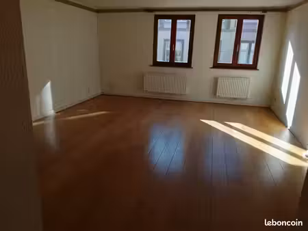 appt atypique 56m2 m2 brooglie