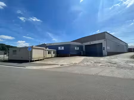 entrepôt à vendre à manage