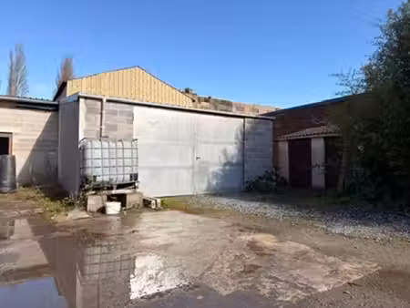entrepôt de 140 m²