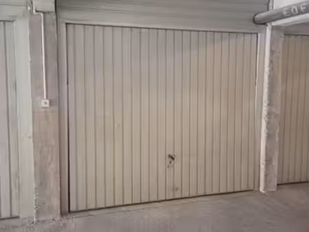 loue garage