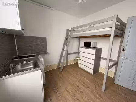 studio 1 pièce 9 m²