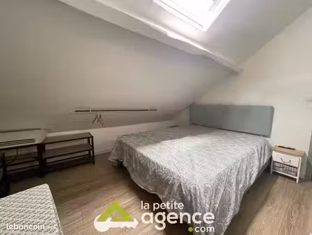 studio 1 pièce 12 m²