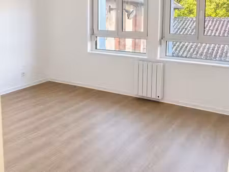f3 rénové à neuf – 1er étage – parking privé – morhange