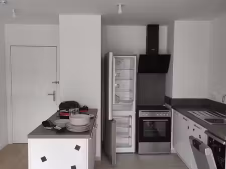 location t2 poissy boulevard de la paix à poissy 78300