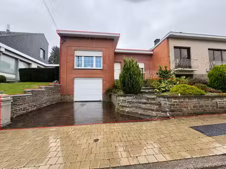 charmant bungalow 3 façades avec jardin et grand garage