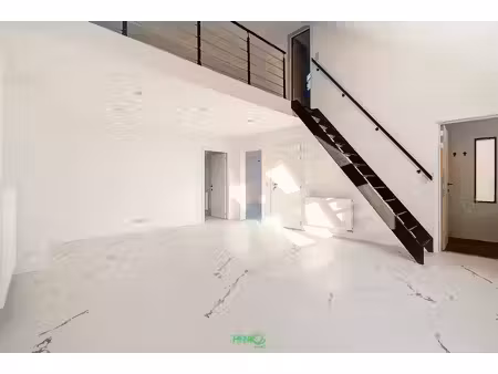 agréable appartement au cœur du village de pecq