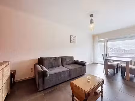 appartement 2 chambres avec balcon et cave privative