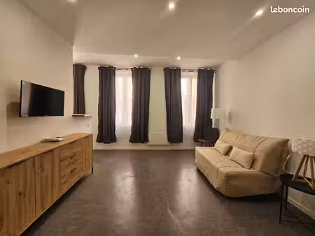 studio 1 pièce 29 m²