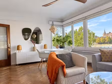appartement 2 chambres et 2 balcons | quai churchill