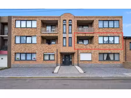 appartement 3 chambres avec parking et cave