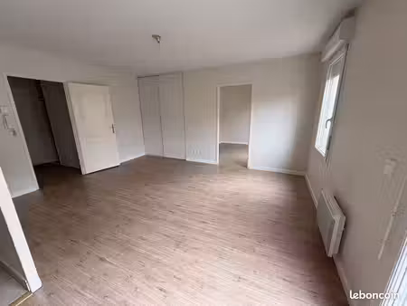 appartement t2 gare chartres a pied