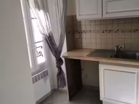 location à l année non meublée