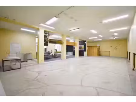 superbe opportunite emplacement strategique - commerce 387m²