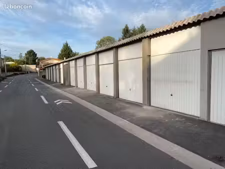 box garage a louer