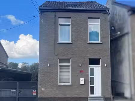 maison 3 façades  2 chambres sans jardin