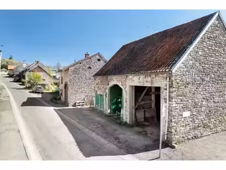 authentique grange en pierre avec jardin à gomzée-andoumont
