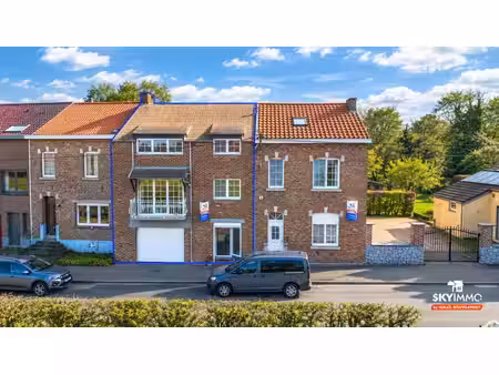 magnifique maison-garage -jardin/terrasse - veranda -elec ok