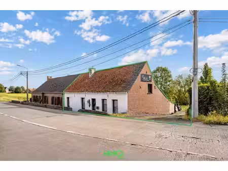 maison 3 façades avec vaste terrain  aux portes de tournai