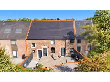 superbe maison rénovée avec goût 2 à 3ch et terrasse
