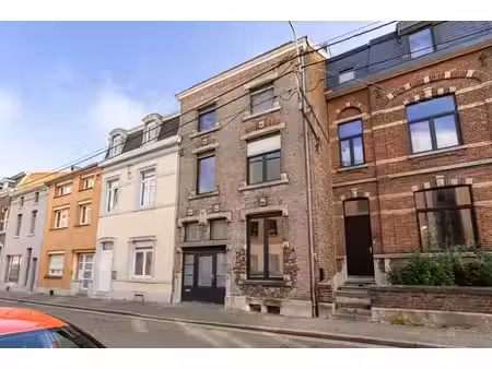 maison de famille au coeur de waremme  au calme de la ville