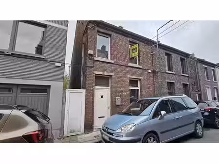 maison 3 façades à rénover + jardin